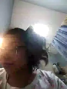 Lovelyrainn online show from September 24, 2025, 2:01 pm