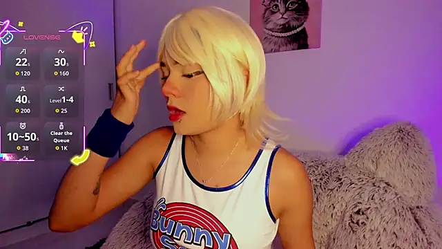 Snapshot of akame_meow chatting on January 7, 2026, 1:05 pm akame meow online show from January 7, 2026, 1:05 pm