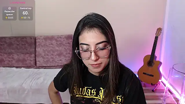 Snapshot of Susanahendrix chatting on February 10, 2026, 7:13 pm Susanahendrix online show from February 10, 2026, 7:13 pm