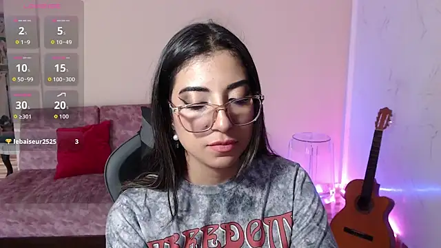 Snapshot of Susanahendrix chatting on March 15, 2026, 6:15 pm Susanahendrix online show from March 15, 2026, 6:15 pm