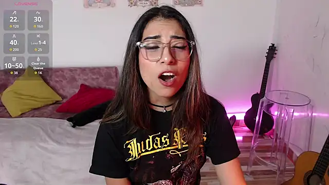 Snapshot of Susanahendrix chatting on December 20, 2025, 7:50 pm Susanahendrix online show from December 20, 2025, 7:50 pm