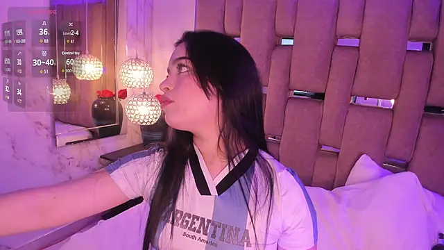 KateLee online show from November 22, 2025, 2:27 pm