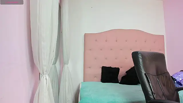 tinisweet online show from December 20, 2025, 1:47 pm