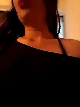 Snapshot of miss_berlyn chatting on September 25, 2025, 2:06 am miss berlyn online show from September 25, 2025, 2:06 am