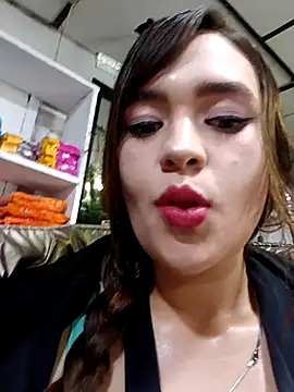 Snapshot of miss_berlyn chatting on December 20, 2025, 2:58 am miss berlyn online show from December 20, 2025, 2:58 am