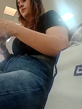 Snapshot of miss_berlyn chatting on November 7, 2025, 5:50 pm miss berlyn online show from November 7, 2025, 5:50 pm