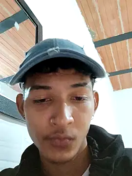 Snapshot of hotrabbit120105 chatting on December 17, 2025, 3:28 pm hotrabbit120105 online show from December 17, 2025, 3:28 pm