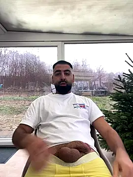 bignasthairy online show from December 20, 2025, 10:07 am