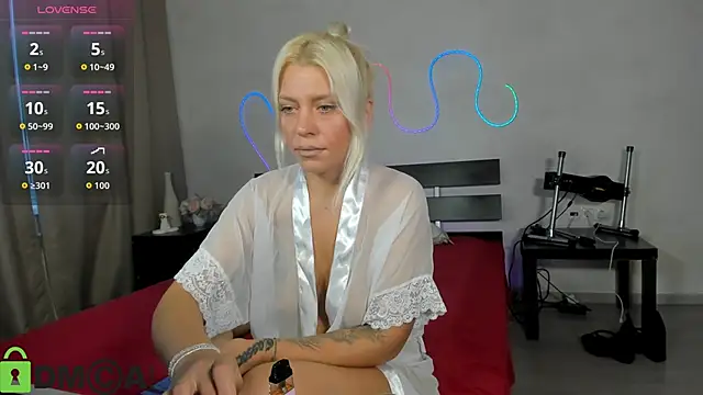 Stasy Traiin online show from September 23, 2025, 1:01 am