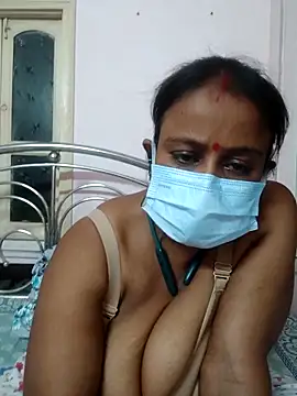 Snapshot of Barna_Love chatting on September 28, 2025, 5:53 pm Barna Love online show from September 28, 2025, 5:53 pm