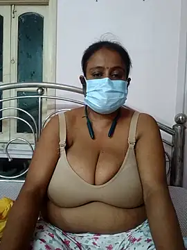 Snapshot of Barna_Love chatting on September 15, 2025, 5:35 pm Barna Love online show from September 15, 2025, 5:35 pm