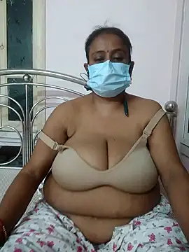 Snapshot of Barna_Love chatting on October 19, 2025, 4:43 pm Barna Love online show from October 19, 2025, 4:43 pm