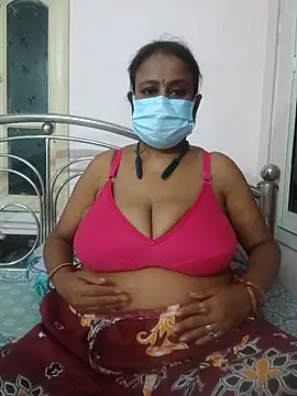 Snapshot of Barna_Love chatting on October 11, 2025, 5:58 pm Barna Love online show from October 11, 2025, 5:58 pm