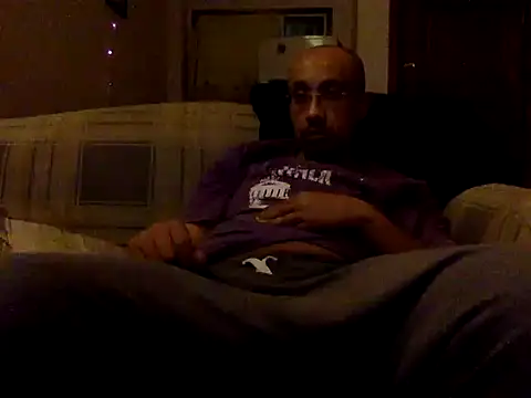 Snapshot of CaiBull chatting on November 20, 2025, 8:53 pm CaiBull online show from November 20, 2025, 8:53 pm