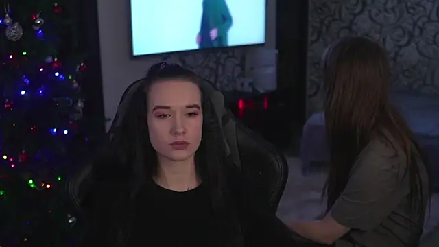 Snapshot of lis_silver chatting on December 20, 2025, 12:30 pm lis silver online show from December 20, 2025, 12:30 pm