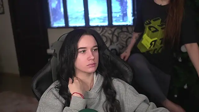 Snapshot of lis_silver chatting on January 10, 2026, 1:28 pm lis silver online show from January 10, 2026, 1:28 pm