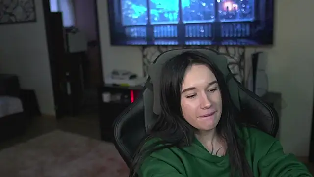 Snapshot of lis_silver chatting on January 12, 2026, 1:29 pm lis silver online show from January 12, 2026, 1:29 pm