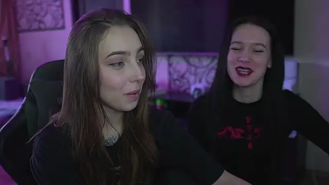 Snapshot of lis_silver chatting on February 22, 2026, 11:34 am lis silver online show from February 22, 2026, 11:34 am