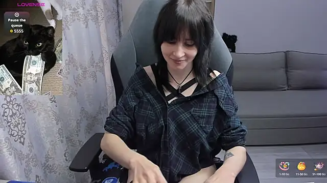 Snapshot of MistyDark chatting on May 13, 2026, 11:28 am MistyDark online show from May 13, 2026, 11:28 am