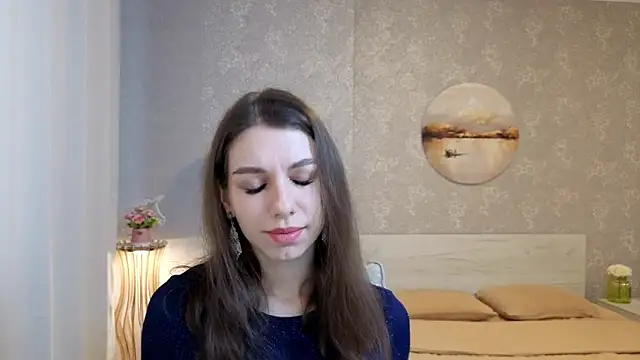 KellyShines online show from April 10, 2026, 2:13 pm