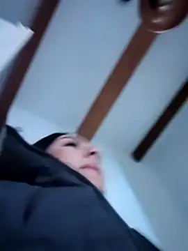 Snapshot of Megara_25 chatting on December 15, 2025, 3:40 pm Megara 25 online show from December 15, 2025, 3:40 pm