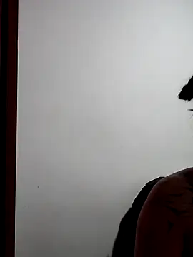 Snapshot of Megara_25 chatting on October 27, 2025, 12:28 pm Megara 25 online show from October 27, 2025, 12:28 pm