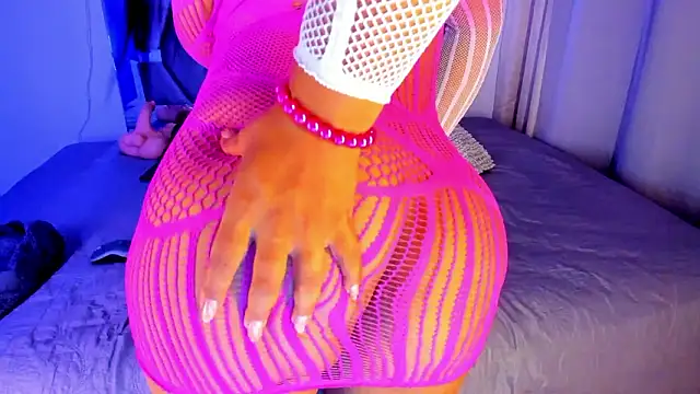 Snapshot of AmberMoss1 chatting on February 3, 2026, 1:49 am AmberMoss1 online show from February 3, 2026, 1:49 am