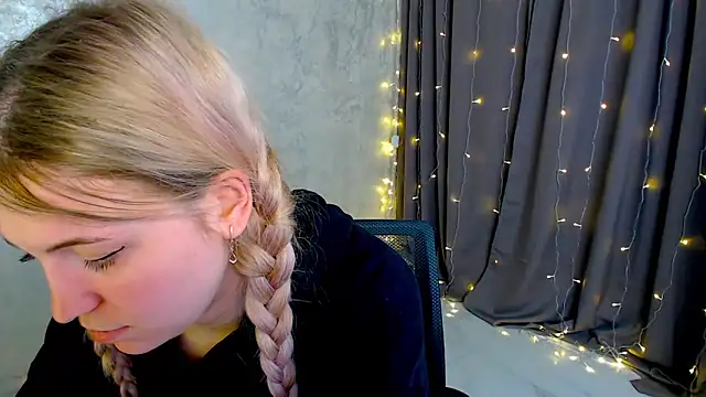 Snapshot of arlana_klart chatting on February 3, 2026, 1:16 am arlana klart online show from February 3, 2026, 1:16 am