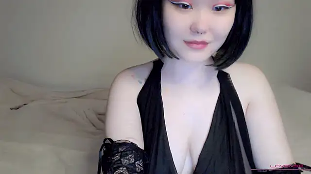 Snapshot of tsunade_chan chatting on October 11, 2025, 5:19 am tsunade chan online show from October 11, 2025, 5:19 am
