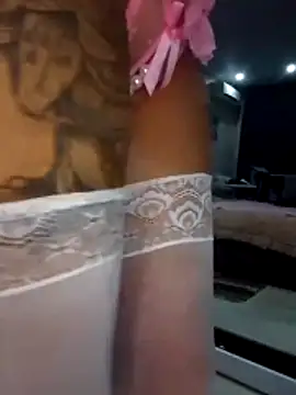 KissMiSveet online show from November 11, 2025, 4:13 pm