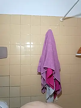 Snapshot of W33dbo chatting on November 16, 2025, 9:47 am W33dbo online show from November 16, 2025, 9:47 am