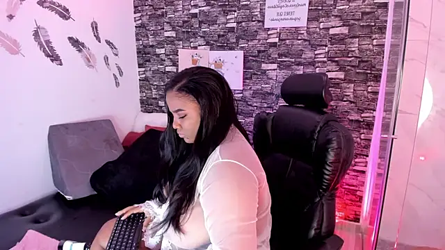 Elsie morris12 online show from September 20, 2025, 7:08 pm