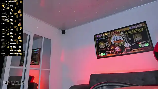 Snapshot of Ftm_xxxperiencie chatting on October 15, 2025, 3:27 am Ftm xxxperiencie online show from October 15, 2025, 3:27 am