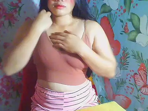 Snapshot of Katie_Winslet chatting on January 17, 2026, 12:04 am Katie Winslet online show from January 17, 2026, 12:04 am