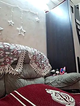 SIMIHOT online show from February 17, 2026, 8:33 am