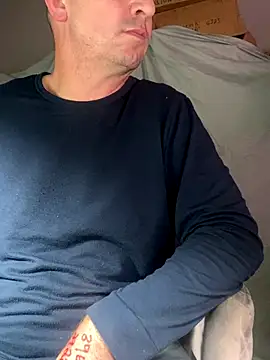 Snapshot of 2playforeplay chatting on November 29, 2025, 11:43 am 2playforeplay online show from November 29, 2025, 11:43 am