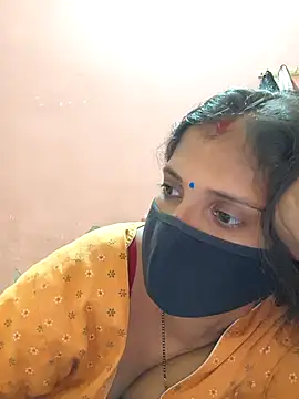 Snapshot of Sonalihot_ chatting on October 28, 2025, 2:34 am Sonalihot online show from October 28, 2025, 2:34 am