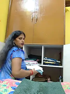 Snapshot of Sonalihot_ chatting on November 19, 2025, 5:29 am Sonalihot online show from November 19, 2025, 5:29 am