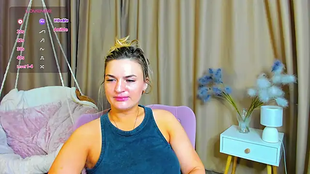 Snapshot of Marie_Ellie chatting on March 14, 2026, 1:11 am Marie Ellie online show from March 14, 2026, 1:11 am