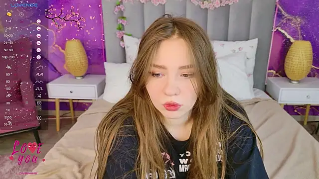 Snapshot of Moon__Bunny chatting on February 22, 2026, 12:40 pm Moon Bunny online show from February 22, 2026, 12:40 pm