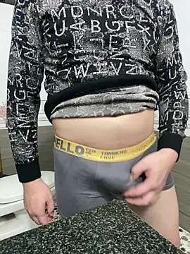 xxDepzaixx online show from March 3, 2026, 11:28 am