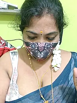 Snapshot of Tamil_Mithra chatting on June 10, 2026, 6:42 pm Tamil Mithra online show from June 10, 2026, 6:42 pm