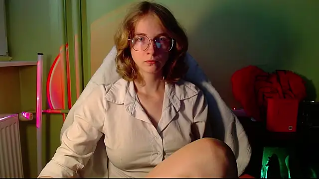 Snapshot of juicyPenny chatting on July 13, 2026, 10:36 am juicyPenny online show from July 13, 2026, 10:36 am