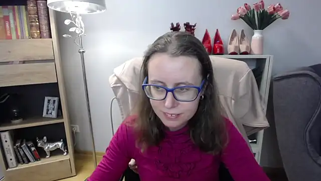 Snapshot of sweetxLizzy chatting on December 19, 2025, 5:21 am sweetxLizzy online show from December 19, 2025, 5:21 am