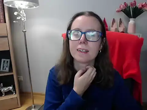 Snapshot of sweetxLizzy chatting on December 17, 2025, 6:29 am sweetxLizzy online show from December 17, 2025, 6:29 am