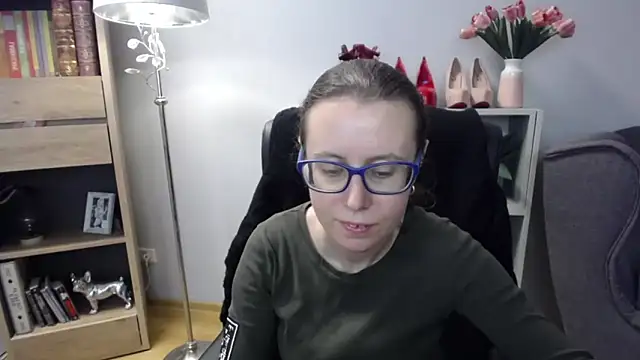 Snapshot of sweetxLizzy chatting on December 18, 2025, 5:34 am sweetxLizzy online show from December 18, 2025, 5:34 am