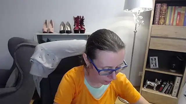 sweetxLizzy online show from September 19, 2025, 4:38 am