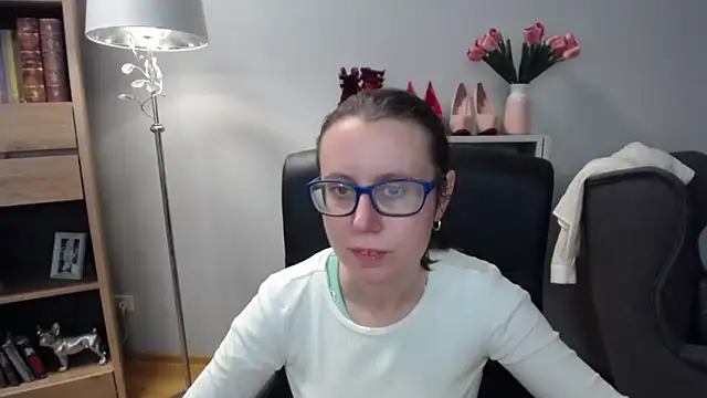 Snapshot of sweetxLizzy chatting on December 23, 2025, 5:40 am sweetxLizzy online show from December 23, 2025, 5:40 am