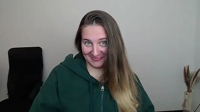 Snapshot of Darklure_ chatting on October 17, 2025, 3:25 pm Darklure  online show from October 17, 2025, 3:25 pm