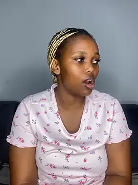 Snapshot of Abby_108 chatting on February 13, 2026, 8:20 pm Abby 108 online show from February 13, 2026, 8:20 pm